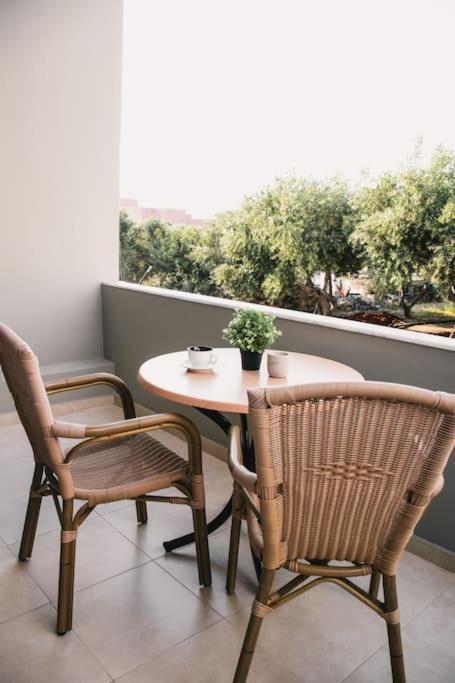 Md Residence Near The Beach W Bbq And Private Parking Hersonissos  Exterior foto