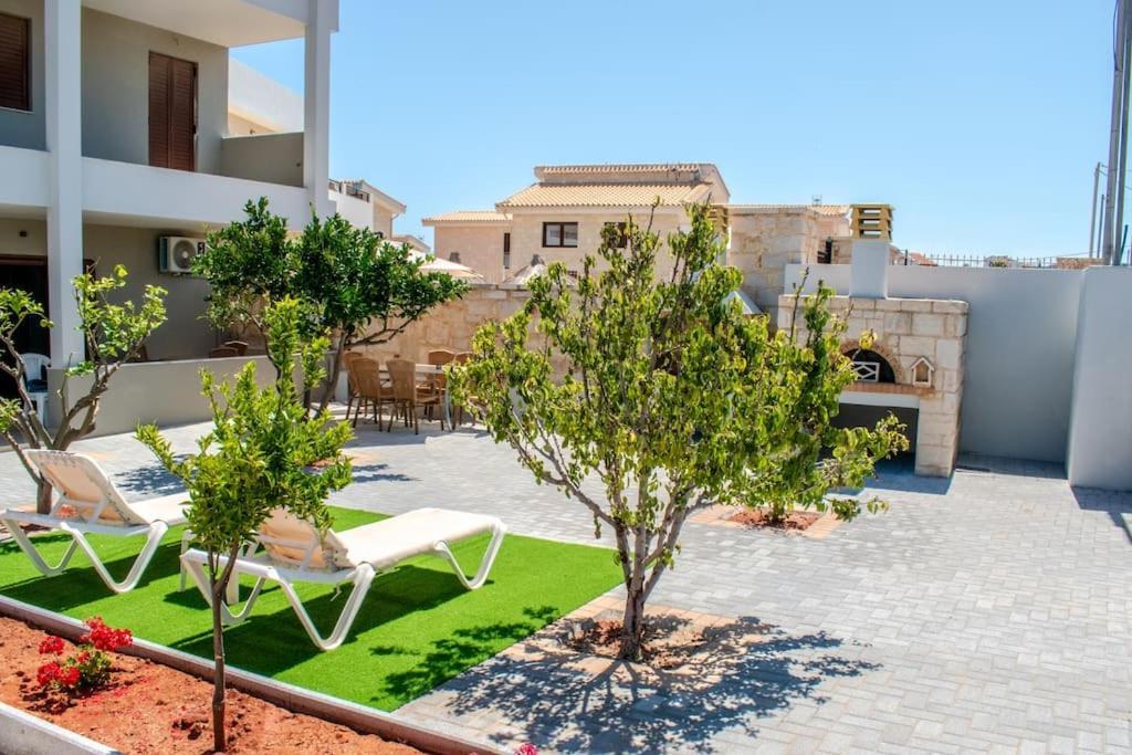 Md Residence Near The Beach W Bbq And Private Parking Hersonissos  Exterior foto